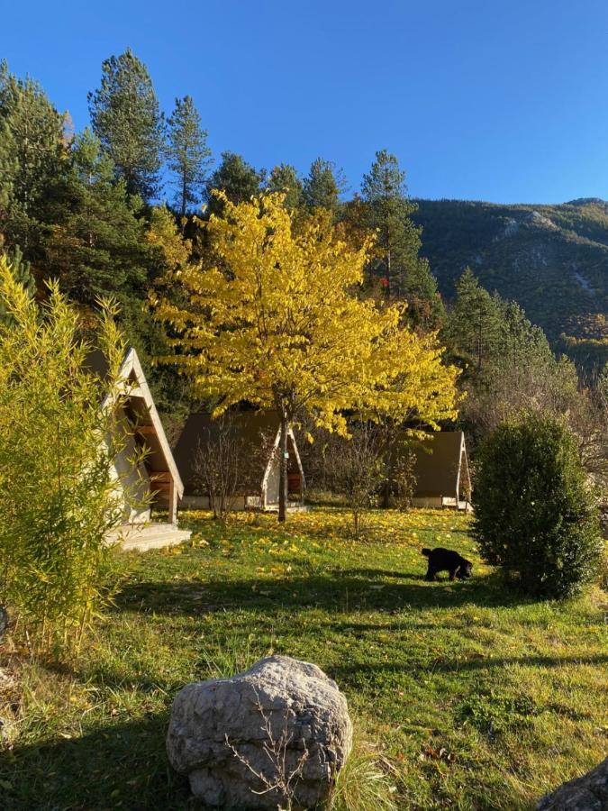 Camping Calme Et Nature Castellane Exteriör bild