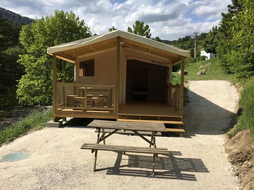 Camping Calme Et Nature Castellane Exteriör bild