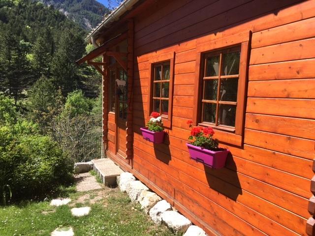 Camping Calme Et Nature Castellane Exteriör bild